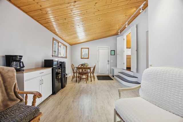 502 12th Street N, Moorhead, MN 56560