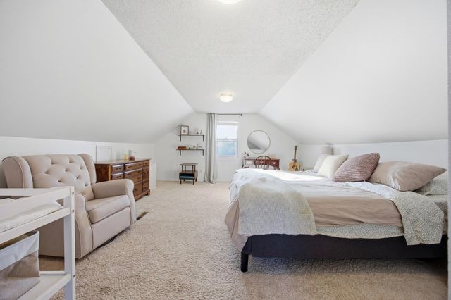 502 12th Street N, Moorhead, MN 56560