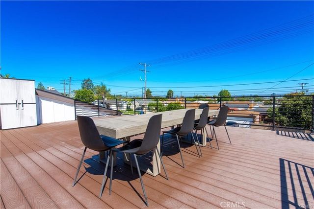 7900 Naylor, Los Angeles, CA 90045