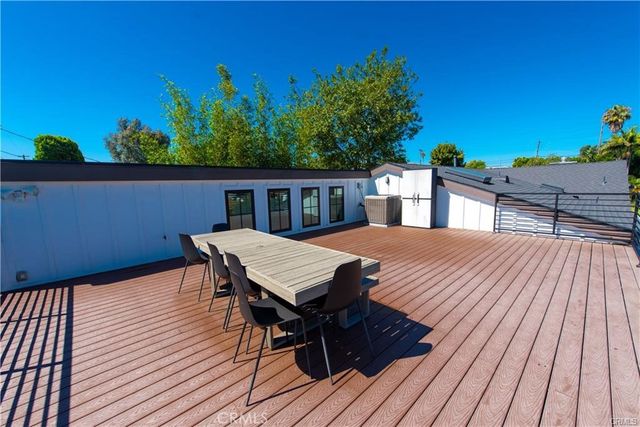 7900 Naylor, Los Angeles, CA 90045