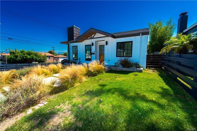 7900 Naylor, Los Angeles, CA 90045