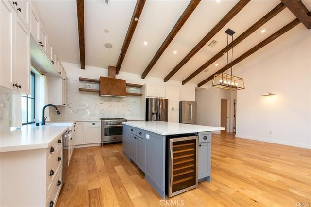 7900 Naylor, Los Angeles, CA 90045