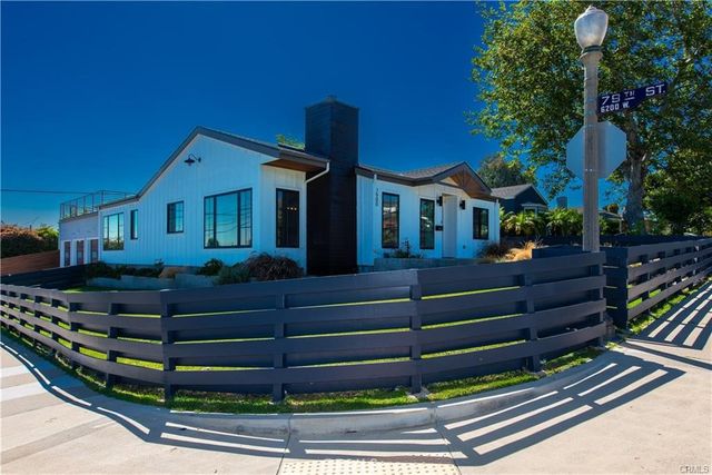 7900 Naylor, Los Angeles, CA 90045