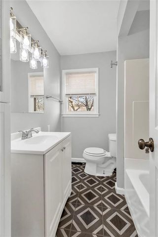 3021 S Venus Street, Independence, MO 64055