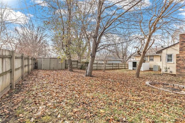 3021 S Venus Street, Independence, MO 64055