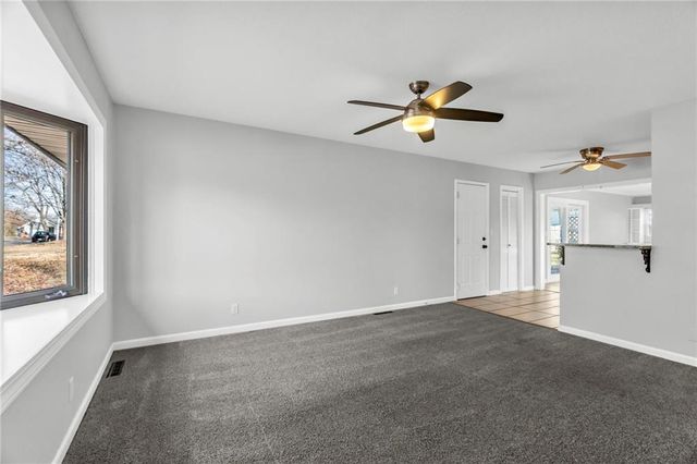 3021 S Venus Street, Independence, MO 64055