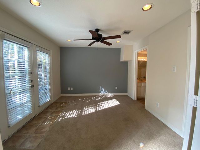3710 Sherwood Lane 101, Houston, TX 77092