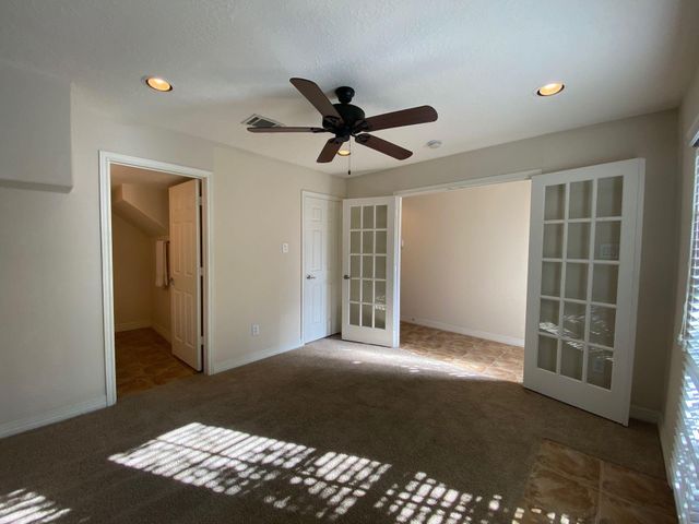 3710 Sherwood Lane 101, Houston, TX 77092