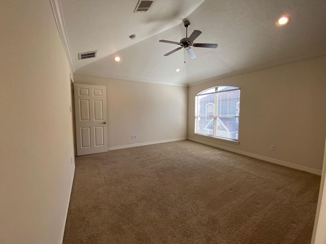3710 Sherwood Lane 101, Houston, TX 77092