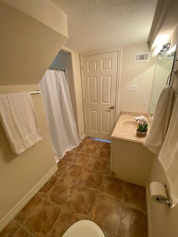3710 Sherwood Lane 101, Houston, TX 77092