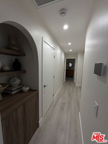 8601 Sunland Boulevard 67, Los Angeles, CA 91352