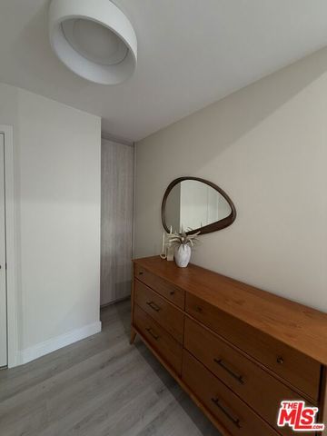 8601 Sunland Boulevard 67, Los Angeles, CA 91352