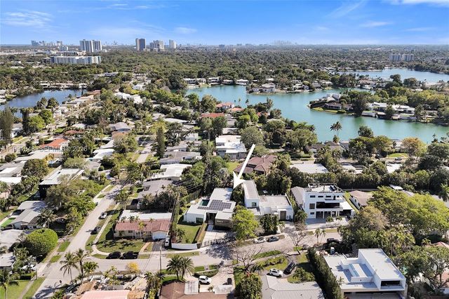 2120 NE 197th Terrace, Miami, FL 33179