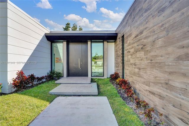 2120 NE 197th Terrace, Miami, FL 33179