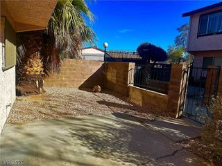 4338 Caliente Street 15, Las Vegas, NV 89119