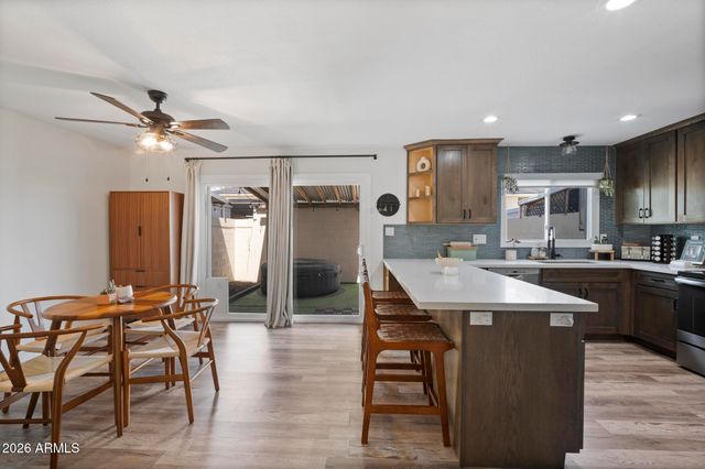 1403 N 44TH Street, Phoenix, AZ 85008
