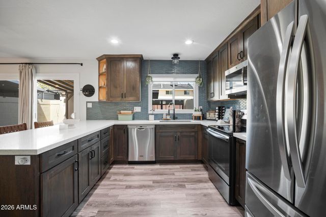 1403 N 44TH Street, Phoenix, AZ 85008
