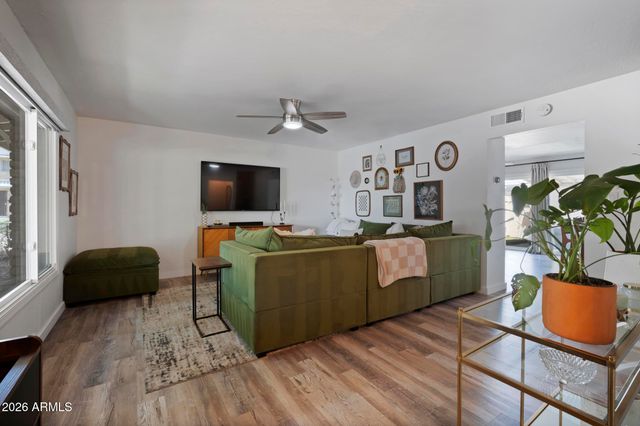 1403 N 44TH Street, Phoenix, AZ 85008