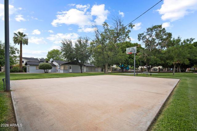 1403 N 44TH Street, Phoenix, AZ 85008