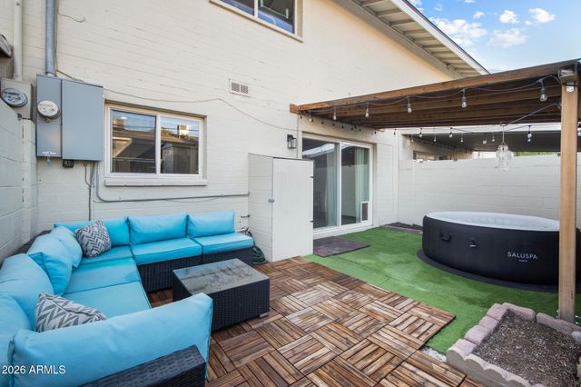 1403 N 44TH Street, Phoenix, AZ 85008