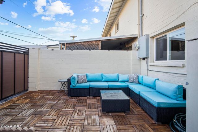 1403 N 44TH Street, Phoenix, AZ 85008