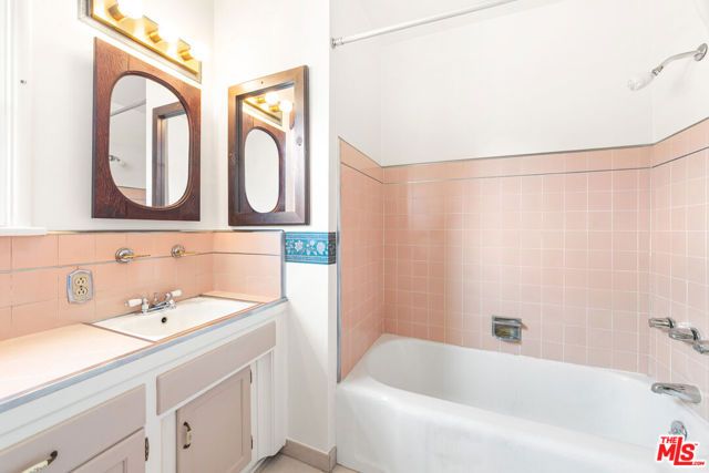 3142 N Naomi Street, Burbank, CA 91504