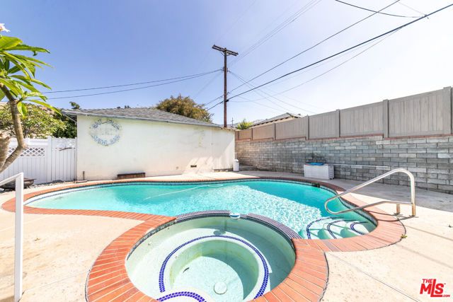 3142 N Naomi Street, Burbank, CA 91504