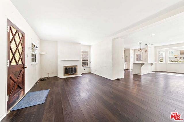3142 N Naomi Street, Burbank, CA 91504