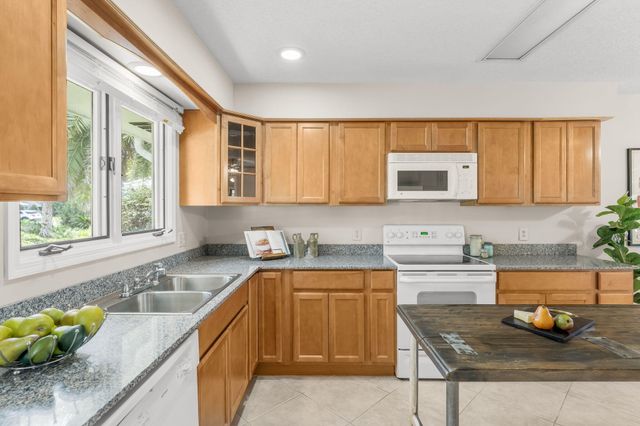 608 Amberjack Drive, Panama City Beach, FL 32408