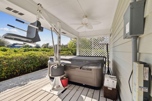 608 Amberjack Drive, Panama City Beach, FL 32408