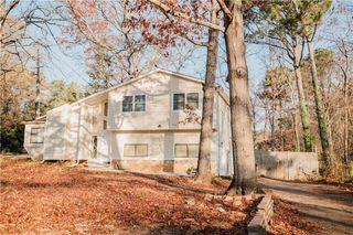 6801 Creekwood Drive, Douglasville, GA 30135