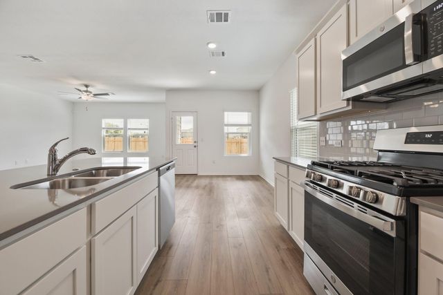 10713 Steinbeck DR, Austin, TX 78747
