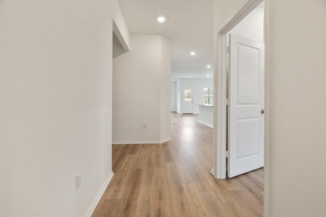 10713 Steinbeck DR, Austin, TX 78747