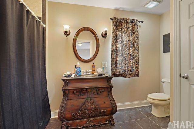 1397 Nippersink Road, Fox Lake, IL 60020