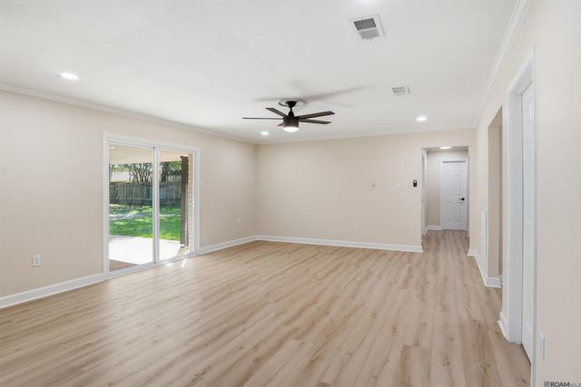 5613 S Allegheny Ct, Baton Rouge, LA 70817