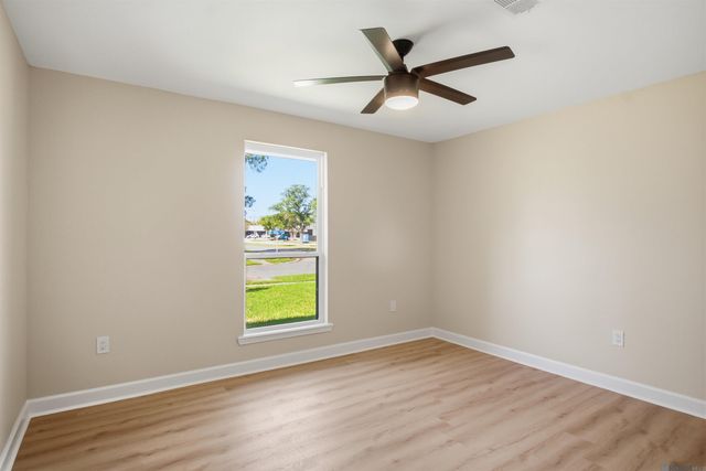 5613 S Allegheny Ct, Baton Rouge, LA 70817