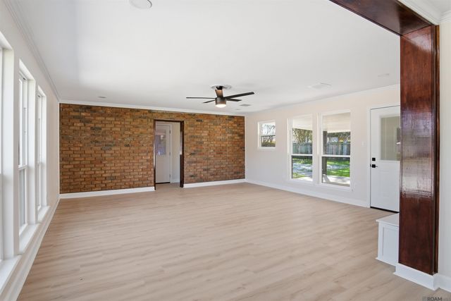 5613 S Allegheny Ct, Baton Rouge, LA 70817