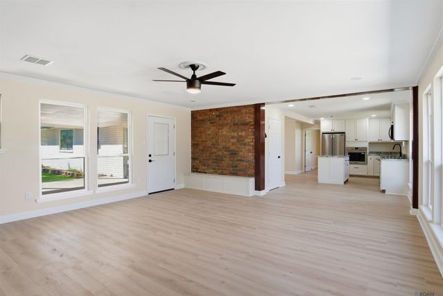 5613 S Allegheny Ct, Baton Rouge, LA 70817