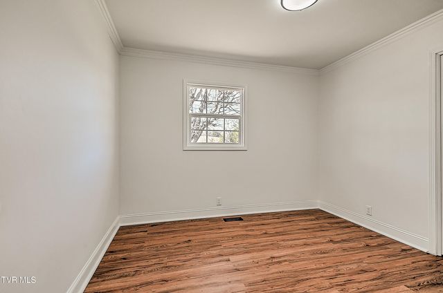 371 H Heaton Road, Elizabethton, TN 37643