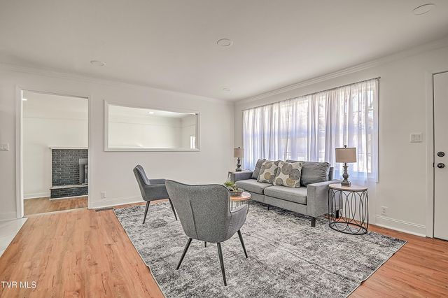 371 H Heaton Road, Elizabethton, TN 37643