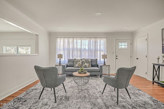 371 H Heaton Road, Elizabethton, TN 37643