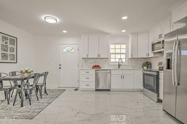 371 H Heaton Road, Elizabethton, TN 37643