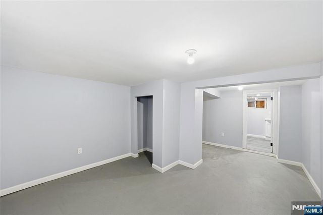 110 Montgomery Avenue, Irvington, NJ 07111