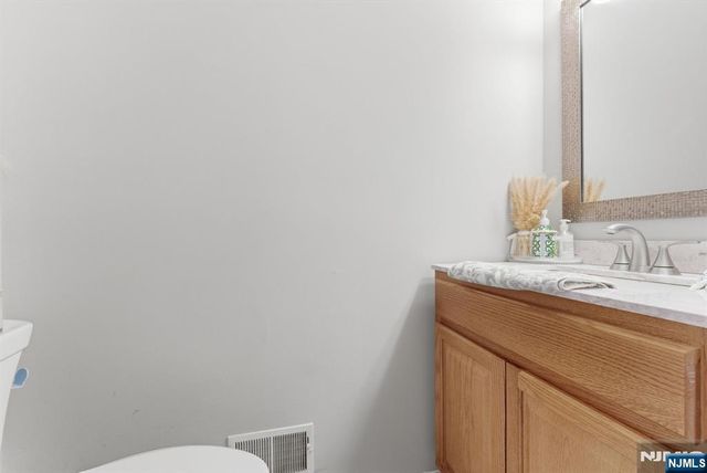 774 Sassafras Court, Mahwah, NJ 07430