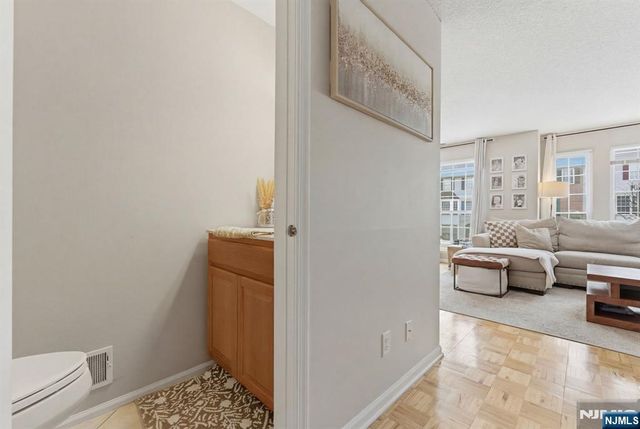 774 Sassafras Court, Mahwah, NJ 07430