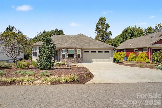 35 Penley Park Drive, Weaverville, NC 28787
