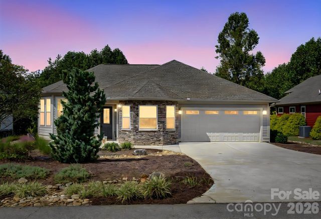 35 Penley Park Drive, Weaverville, NC 28787
