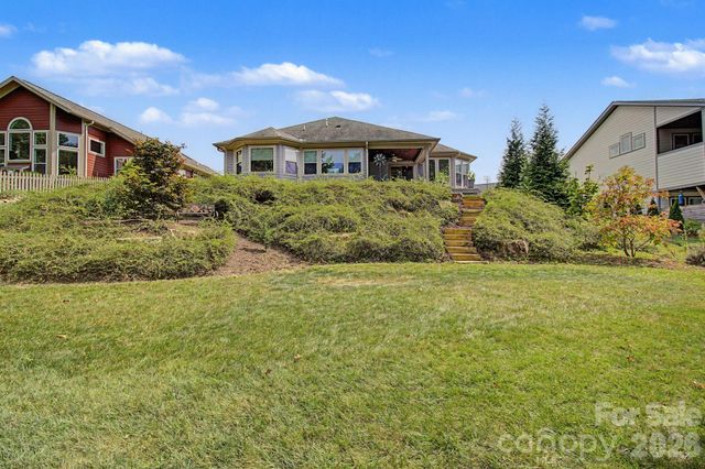 35 Penley Park Drive, Weaverville, NC 28787