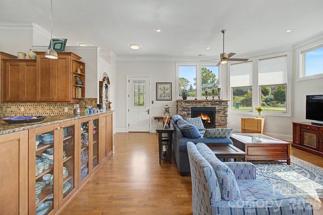 35 Penley Park Drive, Weaverville, NC 28787