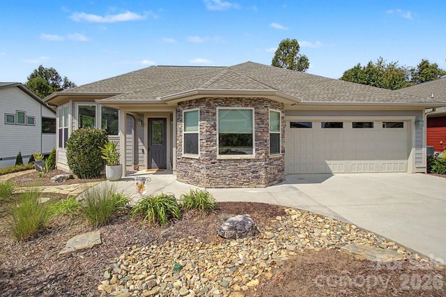 35 Penley Park Drive, Weaverville, NC 28787